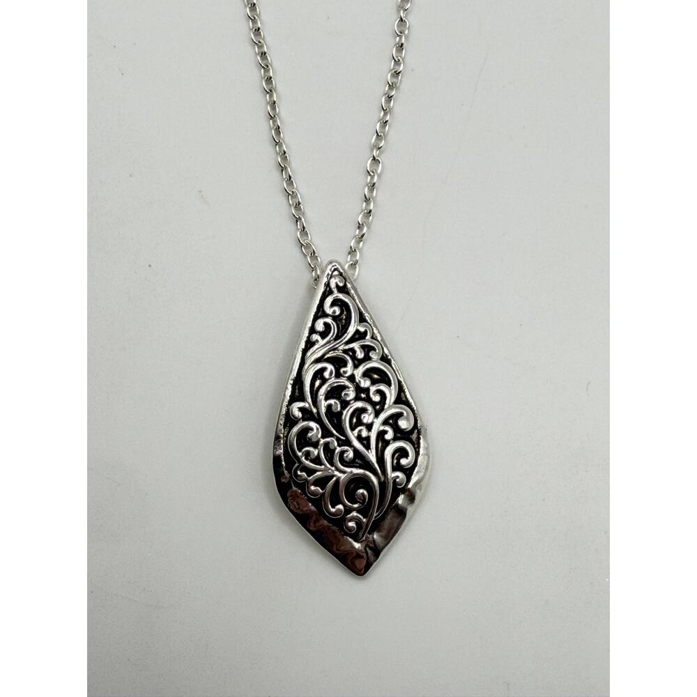 Silver Filigree Teardrop Pendant Necklace NWT - Picture 6 of 8